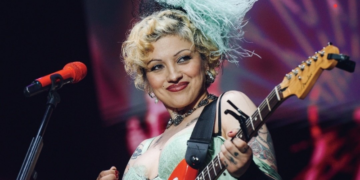 Mon Laferte conquistó al público argentino en Lollapalooza con un show vibrante