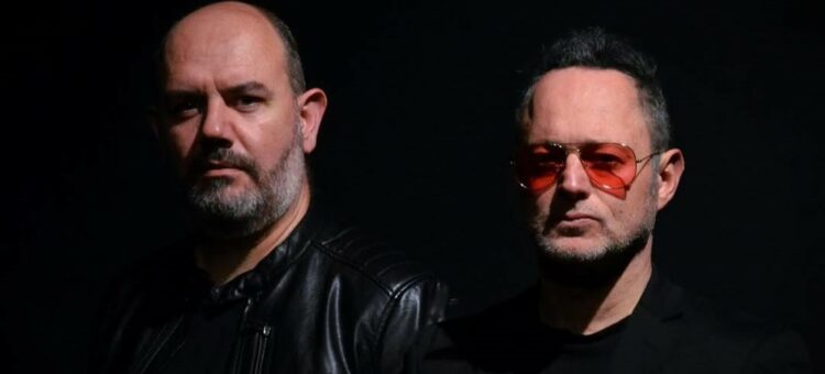 Hernán Sevilla y Ale Orlando protagonizan la histórica comedia “Los iluminados”.