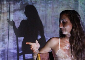 «Luz al Tiempo»: memoria y teatro en escena