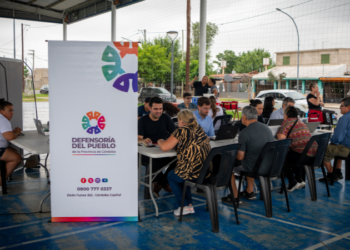 «La Defen Más Cerca» llega a la Plaza San Martín con servicios gratuitos