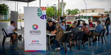 «La Defen Más Cerca» llega a la Plaza San Martín con servicios gratuitos