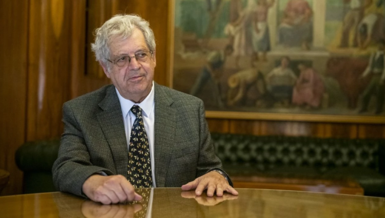 El exviceministro de Economía, Gabriel Rubinstein, aseguró que el Gobierno "va a tener muchas restricciones para el uso de los fondos".