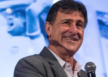 Kempes destacó el rendimiento de la Selección: «Argentina es muy superior a España»