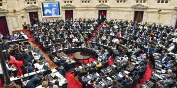 El lunes vence el congelamiento de las dietas: senadores pasarían a cobrar $ 9.000.000