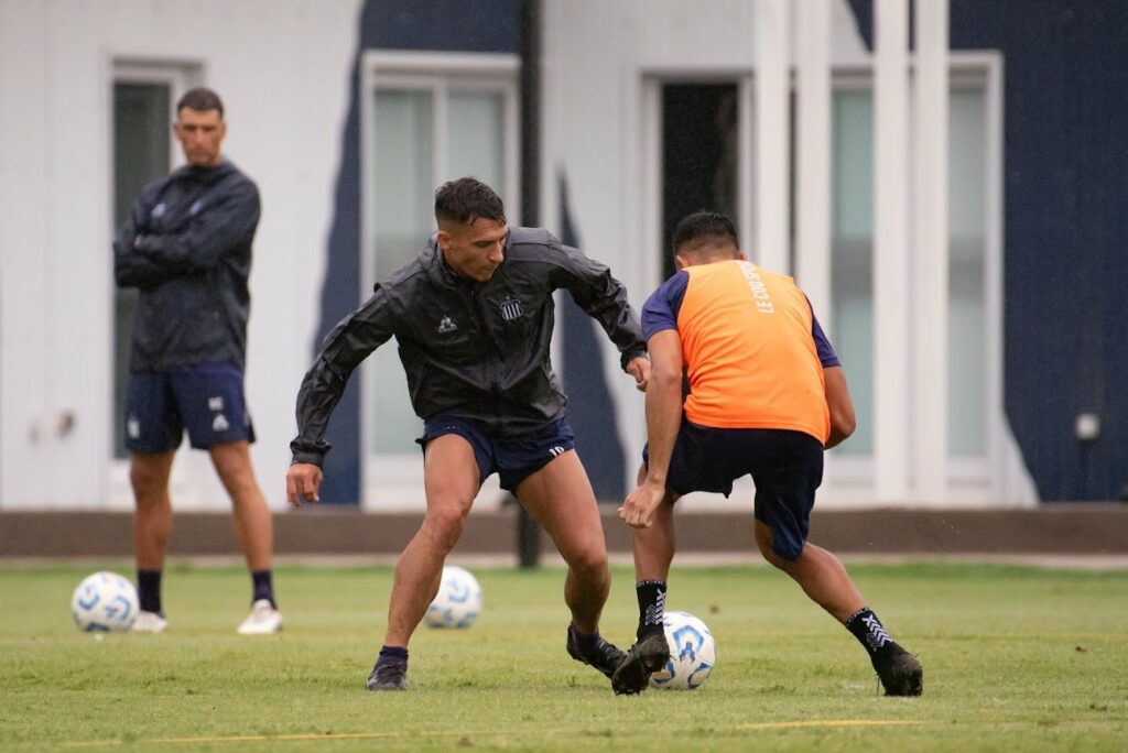 Tras ser campeón, Talleres va por la remontada en el torneo local