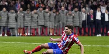 Con polémica, Real Madrid superó al Atlético y se metió en cuartos de final