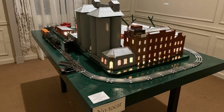 Una joya recuperada: la restauración de una maqueta histórica en Morteros