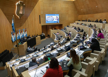 Prunotto publicó los nombres de los 1.054 asesores parlamentarios en la Legislatura