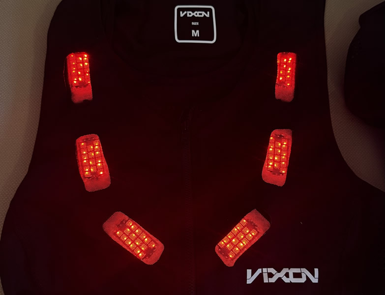 Presentan una herramienta que combina pecheras led con IA Presentan una herramienta que combina pecheras led con IA