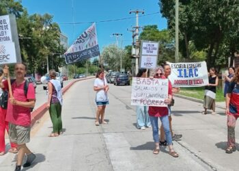 La UEPC rechazó la nueva propuesta salarial del Gobierno y ratificó el paro