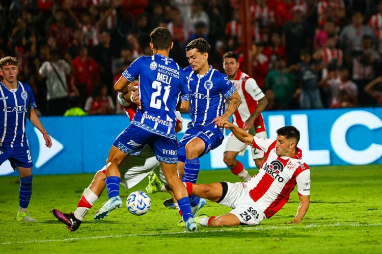 Nicolás Cordero sigue sin convertir desde que se sumó al plantel.