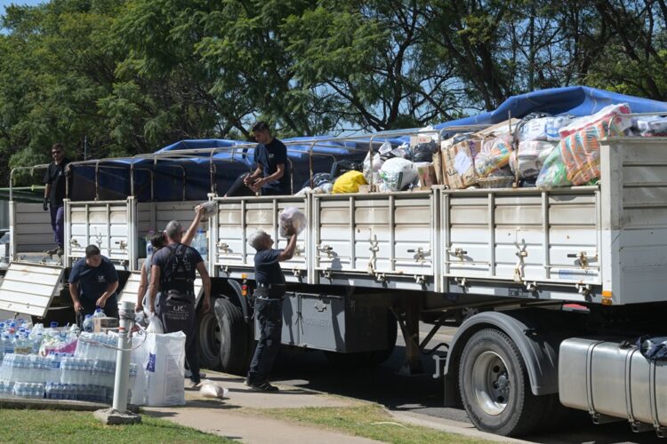 Vecinos, instituciones públicas y privadas fueron parte de la colecta.