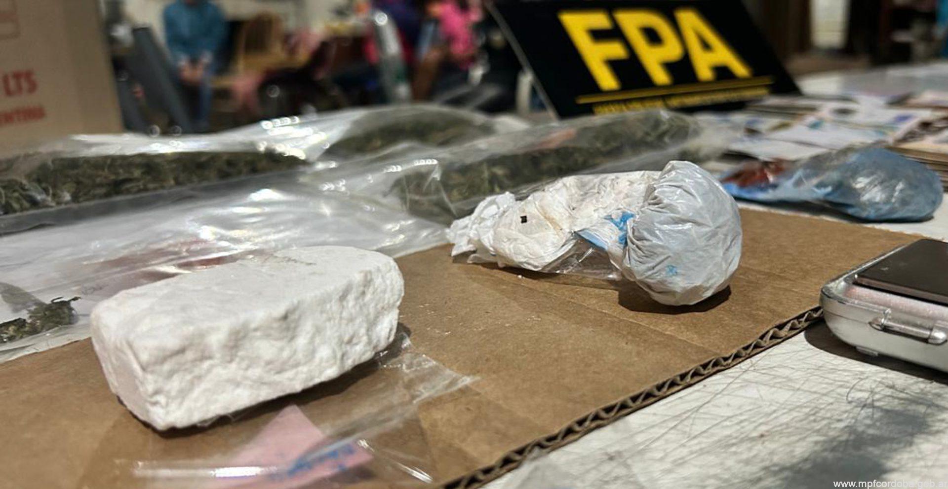 Recibían elementos robados como pago por la venta de drogas Recibían elementos robados como pago por la venta de drogas