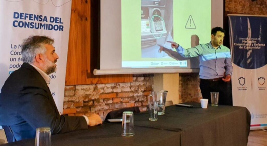 Talleres para prevención de estafas virtuales destinados a adultos mayores