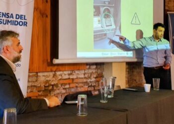 Talleres para prevención de estafas virtuales destinados a adultos mayores