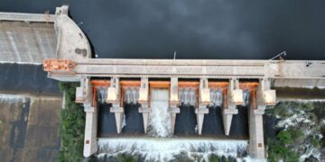 Desde el aire, así se ve el Embalse Cruz del Eje: superó el nivel de vertedero