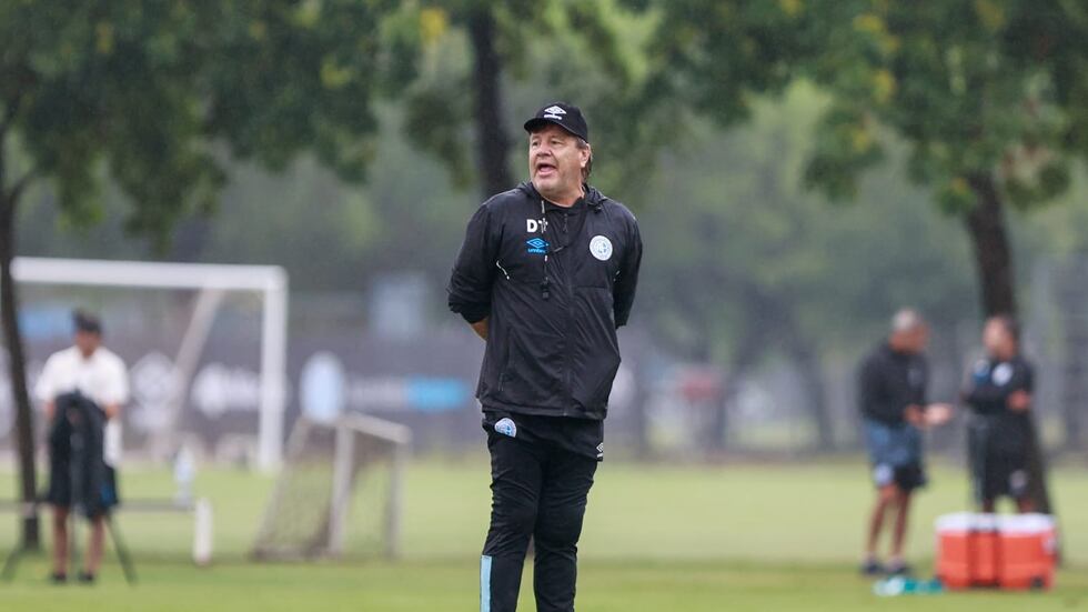 Juan Carlos Olave, sobre Ricardo Zielinski: “Llega un entrenador que ha marcado el corazón de los piratas” Juan Carlos Olave, sobre Ricardo Zielinski: “Llega un entrenador que ha marcado el corazón de los piratas”