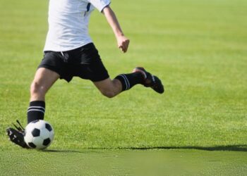 Abren la búsqueda de familia adoptiva para un adolescente de 13 años