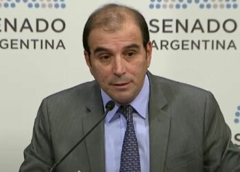 La oposición logró avanzar en el rechazo del pliego de García-Mansilla