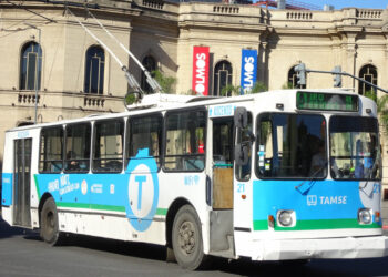Por fallas eléctricas, colectivos reemplazarán a los trolebuses de las líneas A y C