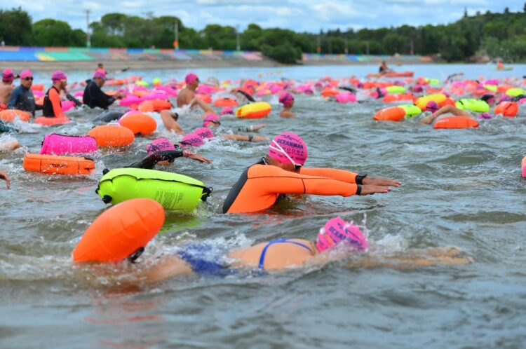 Oceanman: se realizó en Embalse la competencia de aguas abiertas más importante del mundo