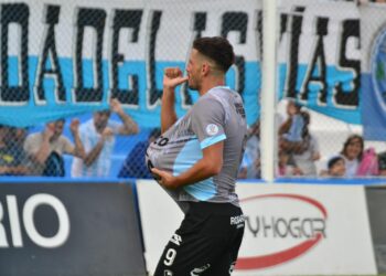 Racing ganó, goleó y gustó ante Arsenal en el Sancho