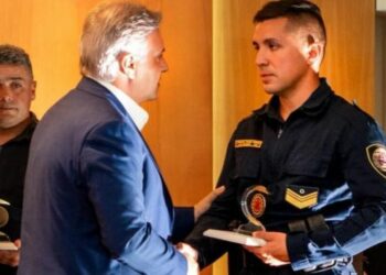 Habló el policía atropellado por un Uber: «También somos seres humanos»