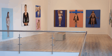 Cristina Ruiz Guiñazú expone sus pinturas en el Paseo del Buen Pastor