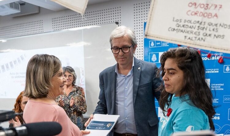 El rector de la UNC, John Boretto, y la decana Inés Peralta en el acto.