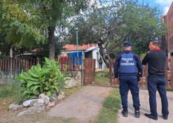 El femicida de Los Reartes se sentó a tomar whisky mientras esperó a la Policía