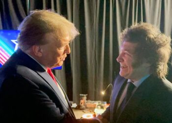 Milei llegó a Estados Unidos y se esperanza con un encuentro con Trump