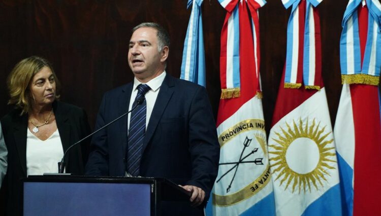 Fue propuesta por la Mesa Permanente de Educación, encabezada por los ministros de Educación de las tres provincias.