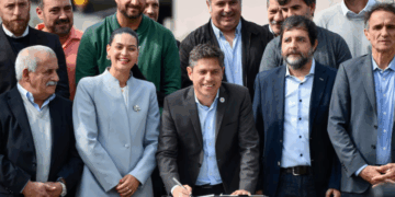 Kicillof inició su campaña con críticas al Gobierno