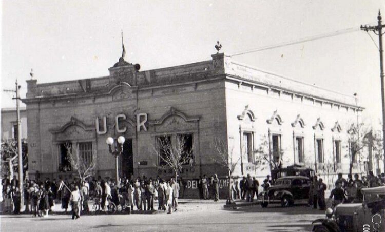 Casa Radical.