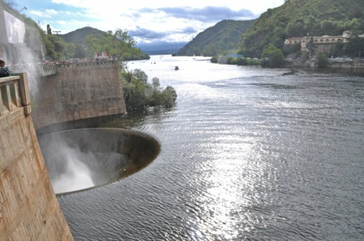 Lago San Roque.