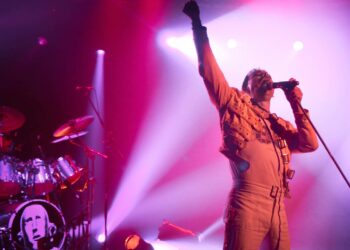 Llega a la ciudad el tributo “Dios salve a la reina”