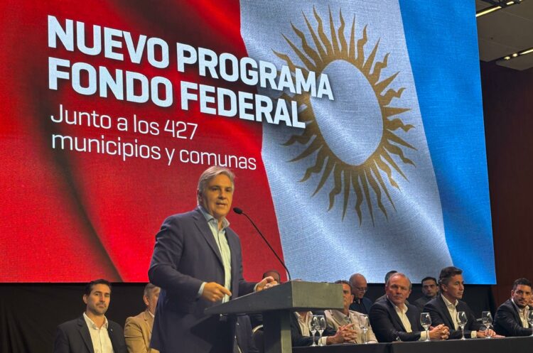 “Con estos recursos aseguramos que este año sigan las obras en cada pueblo y ciudad de nuestra provincia”, recalcó el Gobernador.