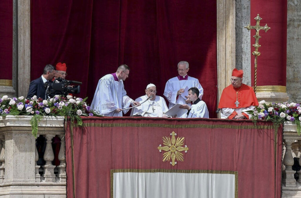 El papa Francisco hizo un contundente llamado en su mensaje de Pascua
