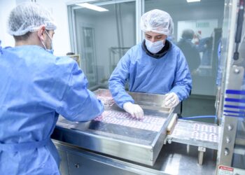 El Laboratorio Municipal superó el millón y medio de comprimidos de paracetamol