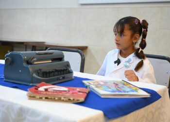 Nahiara, la niña que escribió un libro en braille y transformó su escuela