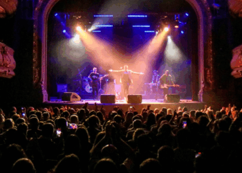 Noche de homenaje a un astro del rock