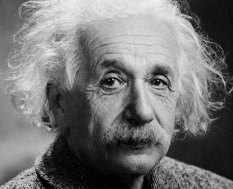 En el marco de una gira por el cono sur, Albert Einstein visitó Córdoba el 12 de abril de 1925.