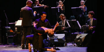 Recorrido por la poesía e historia del tango