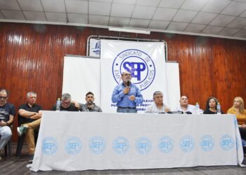 En estado de alerta, el SEP lanzó un plan de acción ante la falta de respuestas de la Provincia