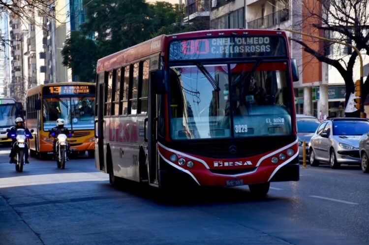 Semana Santa en Córdoba: horarios de transporte, recolección y atención municipal