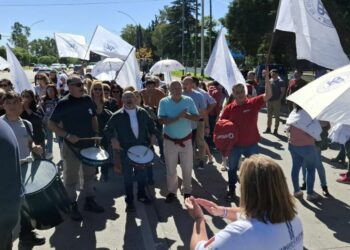 Sindicato de Empleados Públicos marchó por salario y condiciones laborales