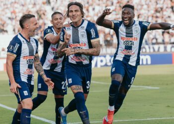 Talleres fue más en Perú, pero lo perdió en el final y quedó al borde de la eliminación