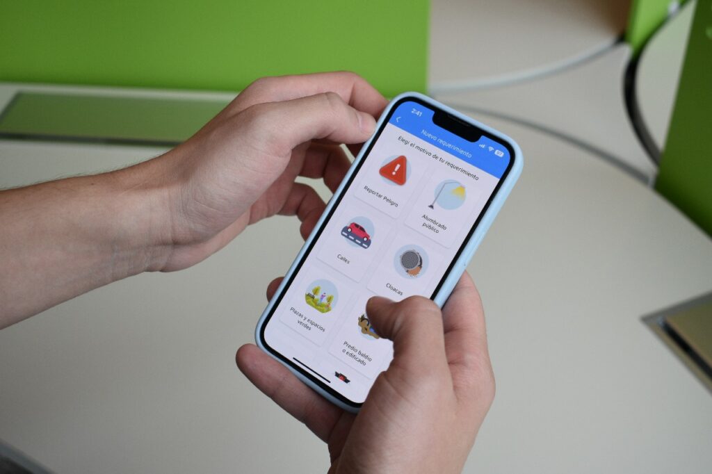 Cómo reportar incidentes de infraestructura urbana a través de la App Ciudadana