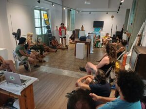 Tres residencias artísticas y científicas de la UNC enseñan sobre el cuidado del ambiente