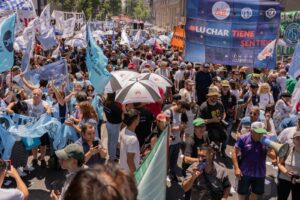 Paro general con una marcha y acto en el centro de nuestra ciudad Paro general con una marcha y acto en el centro de nuestra ciudad